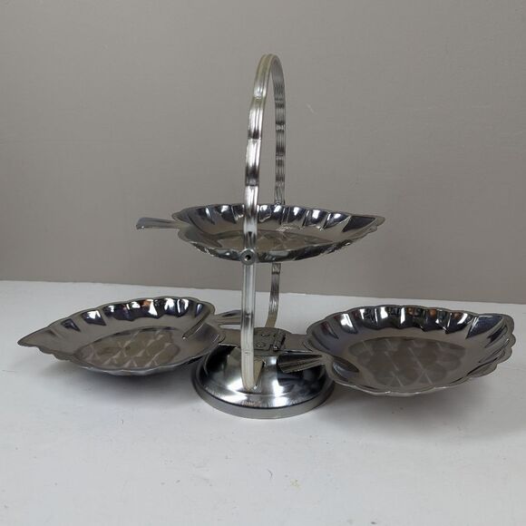 Vintage 3-Tiered Folding Serving Dish – Made in Hong Kong – Leaf Trays - Picture 1 of 10